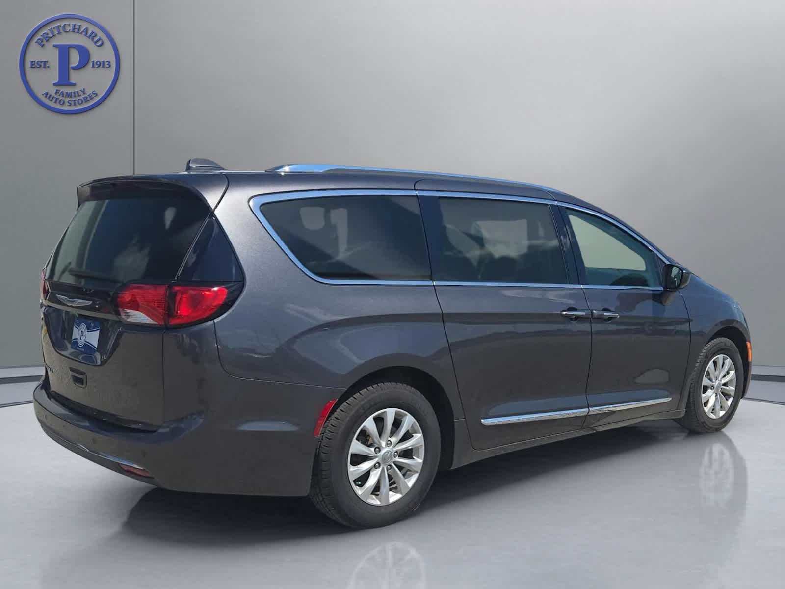 2018 Chrysler Pacifica Base