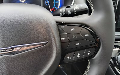 2023 Chrysler Pacifica Hybrid Limited