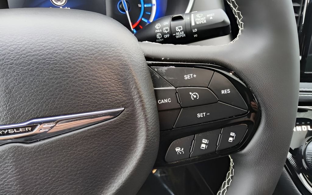 2023 Chrysler Pacifica Hybrid Limited