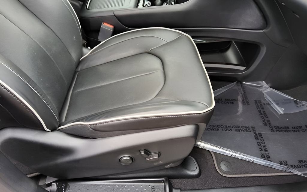 2023 Chrysler Pacifica Hybrid Limited