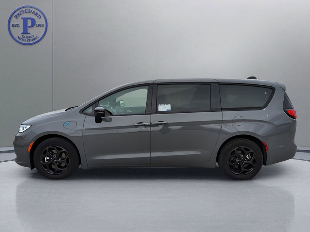 2023 Chrysler Pacifica Hybrid Limited
