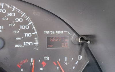 2000 Chevrolet Camaro Base
