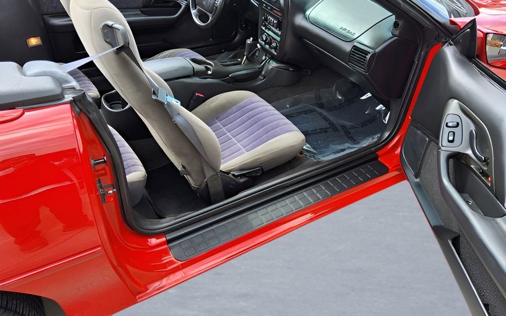 2000 Chevrolet Camaro Base