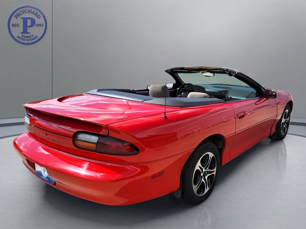 2000 Chevrolet Camaro Base