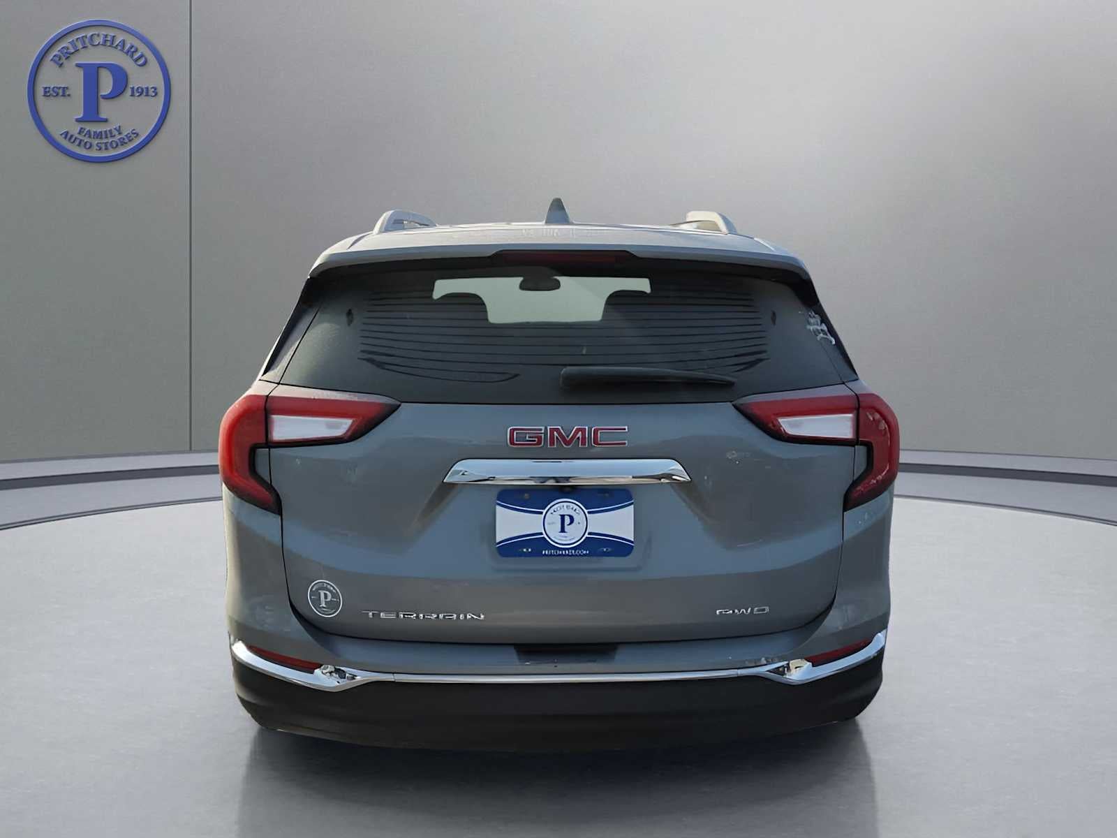 2023 GMC Terrain SLT