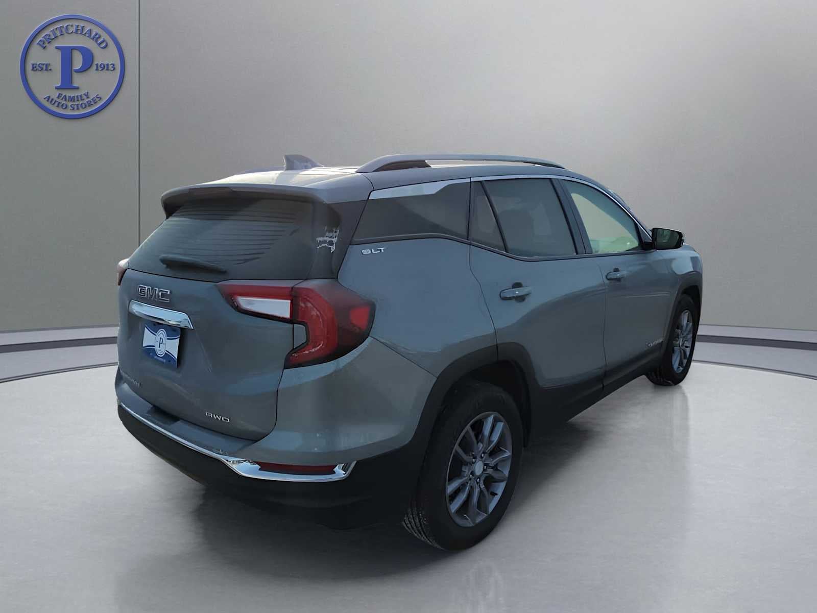 2023 GMC Terrain SLT