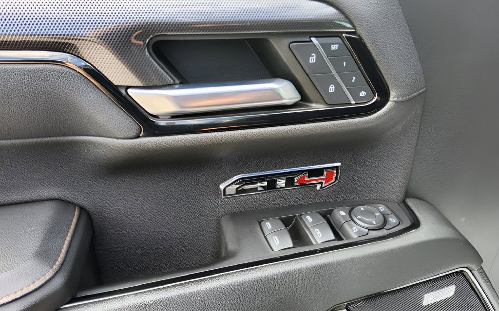 2023 GMC Sierra 1500 AT4