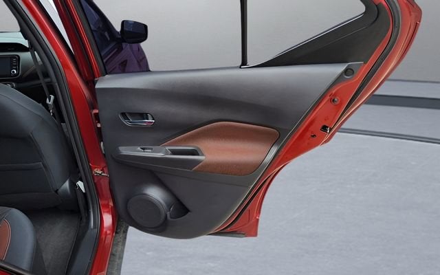2021 Nissan Kicks SR