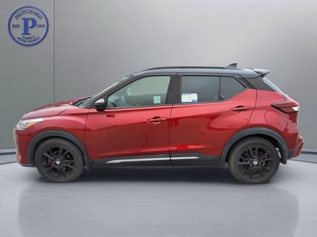 2021 Nissan Kicks SR
