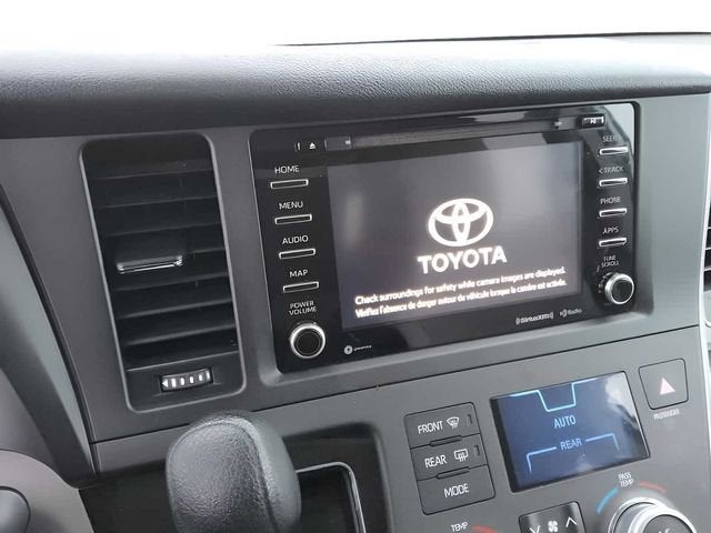2020 Toyota Sienna LE Auto Access Seat