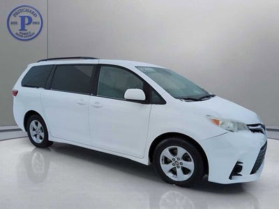 2020 Toyota Sienna LE Auto Access Seat