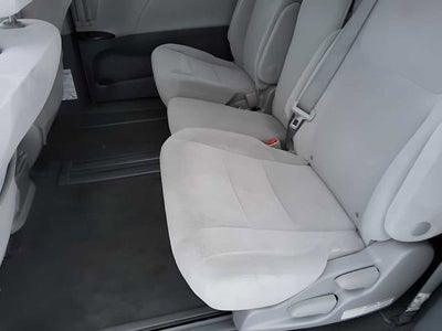 2020 Toyota Sienna LE Auto Access Seat