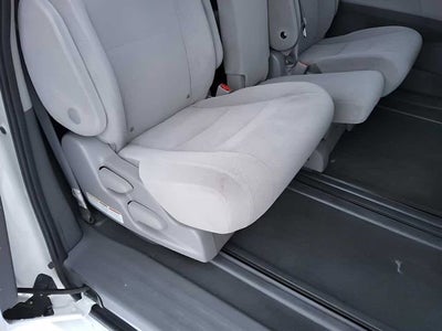 2020 Toyota Sienna LE Auto Access Seat