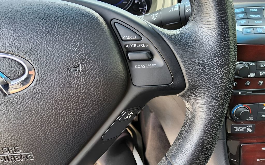 2016 INFINITI QX50 Base