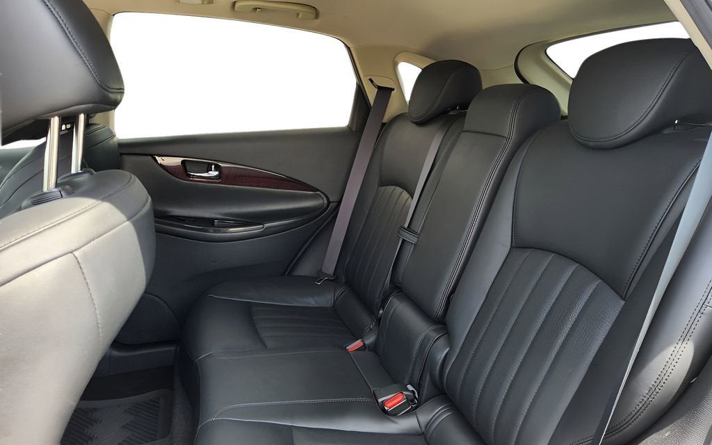 2016 INFINITI QX50 Base
