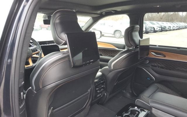 2025 Jeep Grand Cherokee L Summit Reserve