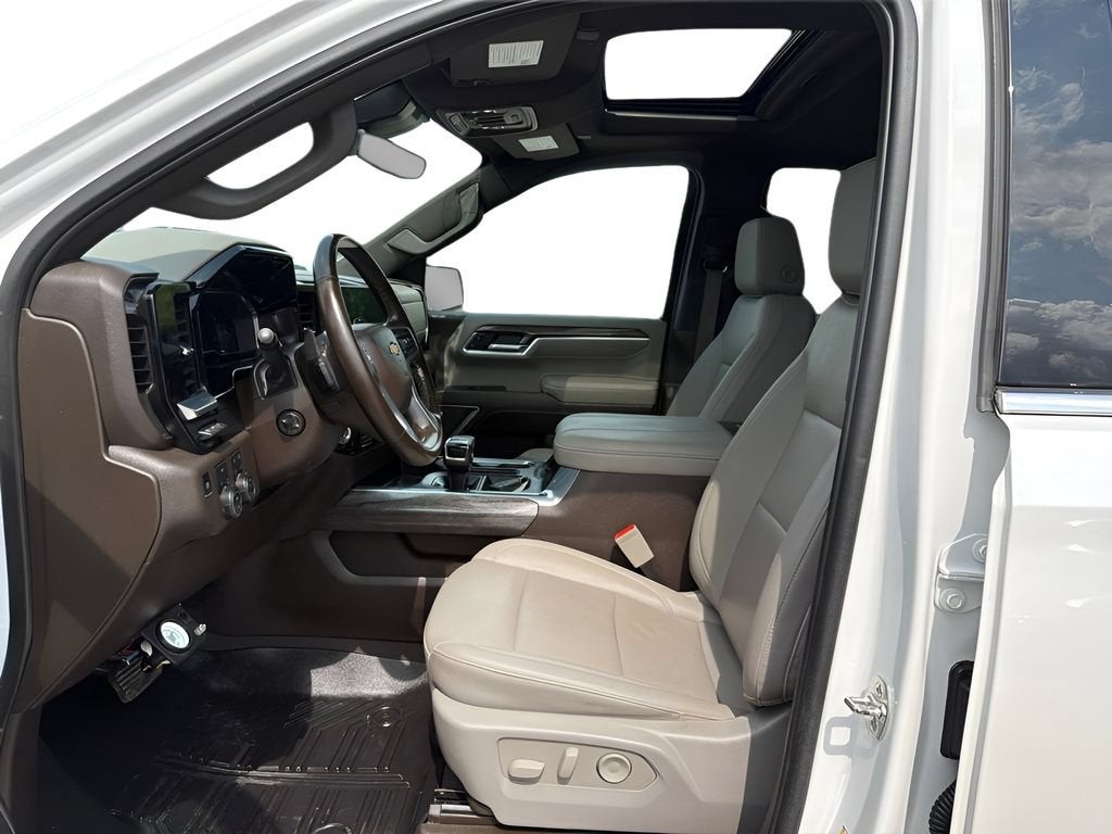 2025 Chevrolet Silverado 1500 LTZ