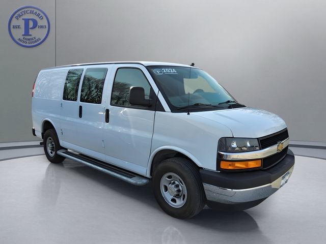2024 Chevrolet Express Cargo 2500 WT