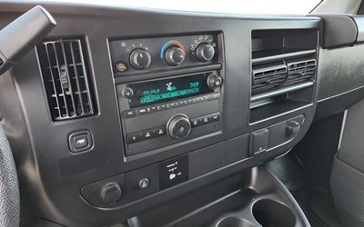 2024 Chevrolet Express Cargo 2500 WT