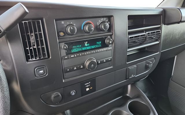 2024 Chevrolet Express Cargo 2500 WT