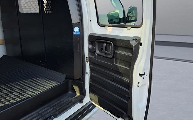 2024 Chevrolet Express Cargo 2500 WT