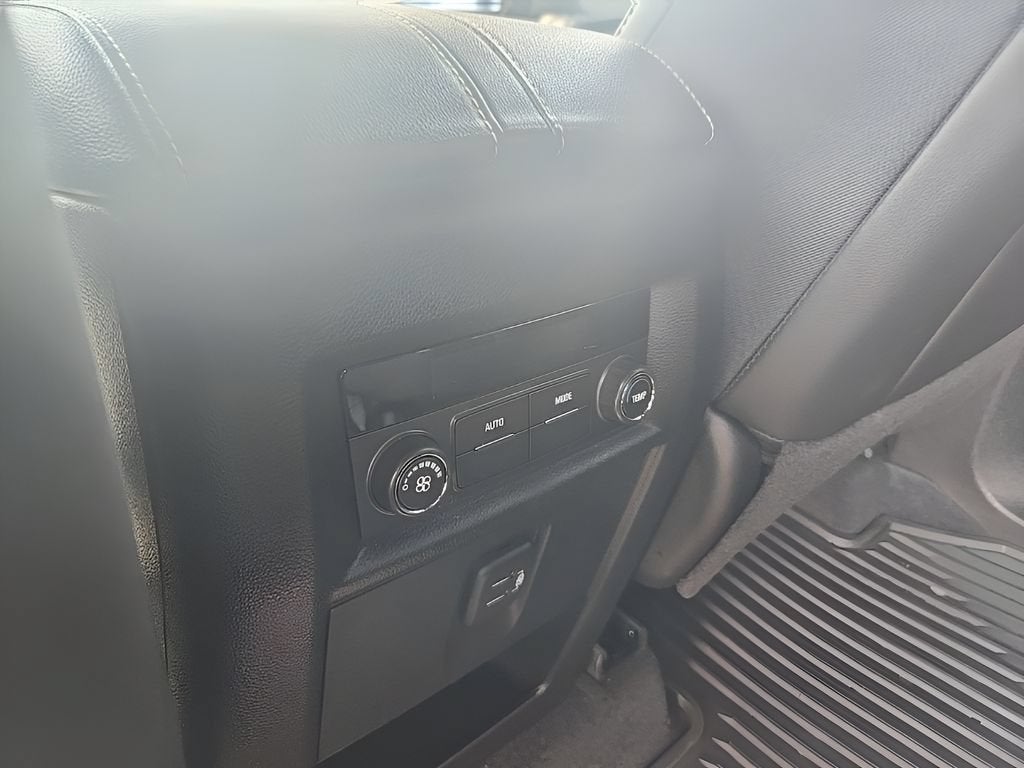 2024 Chevrolet Traverse Limited LT Leather