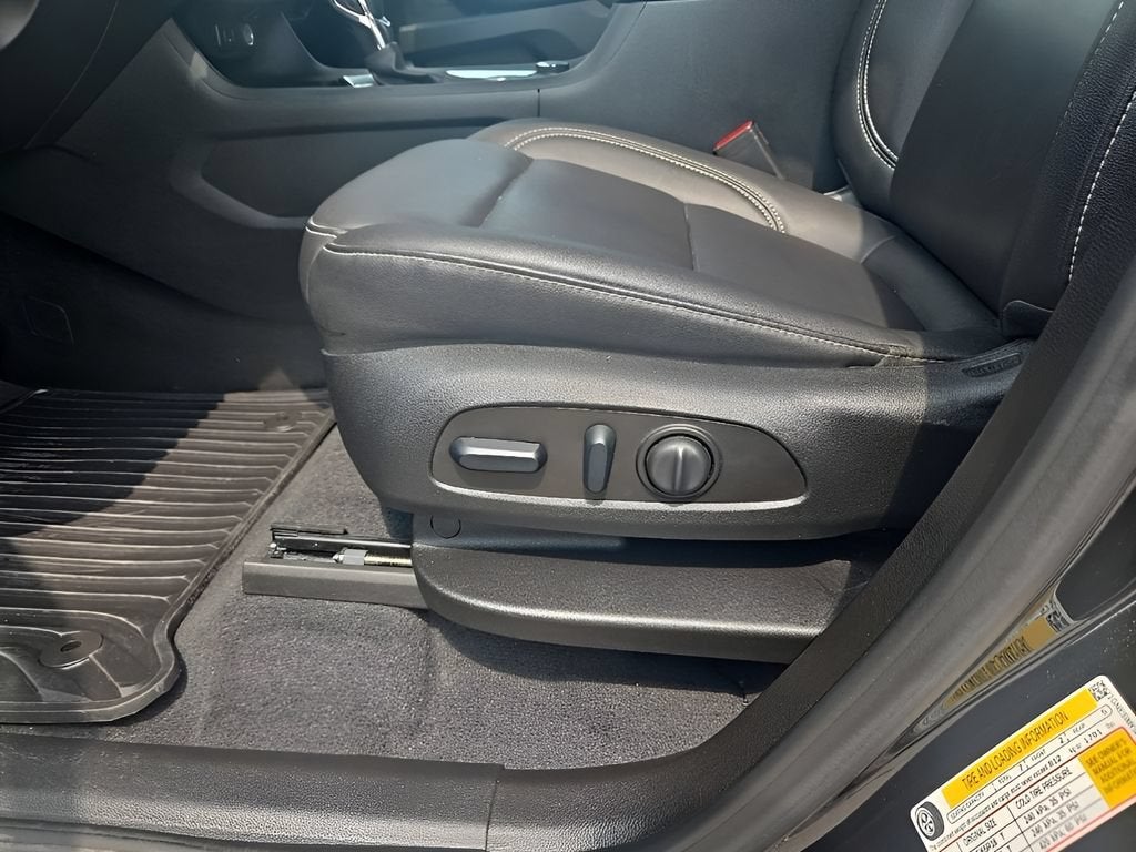 2024 Chevrolet Traverse Limited LT Leather