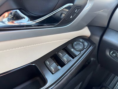 2023 Chevrolet Traverse 2FL