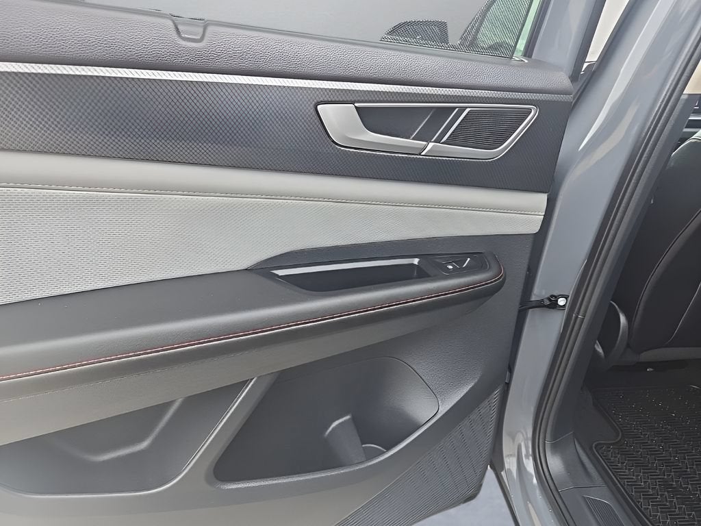 2024 Volkswagen Atlas 2.0T Peak Edition SE w/Technology