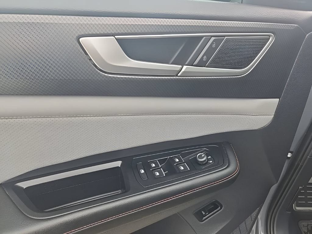 2024 Volkswagen Atlas 2.0T Peak Edition SE w/Technology