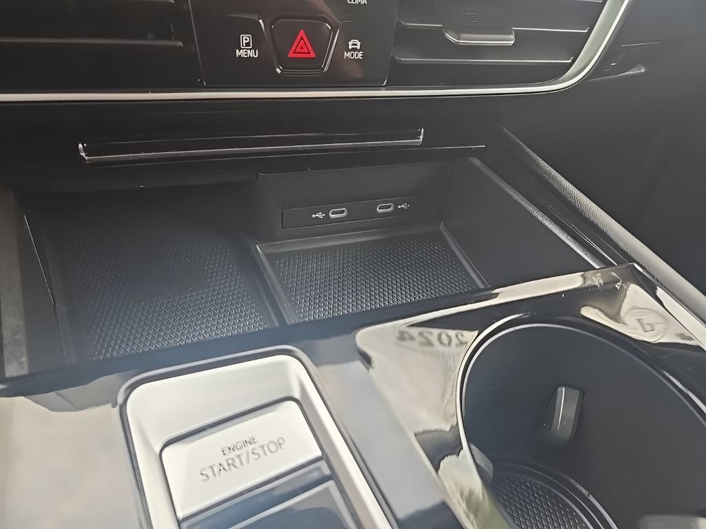 2024 Volkswagen Atlas 2.0T Peak Edition SE w/Technology