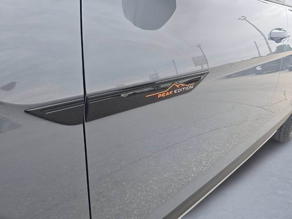 2024 Volkswagen Atlas 2.0T Peak Edition SE w/Technology