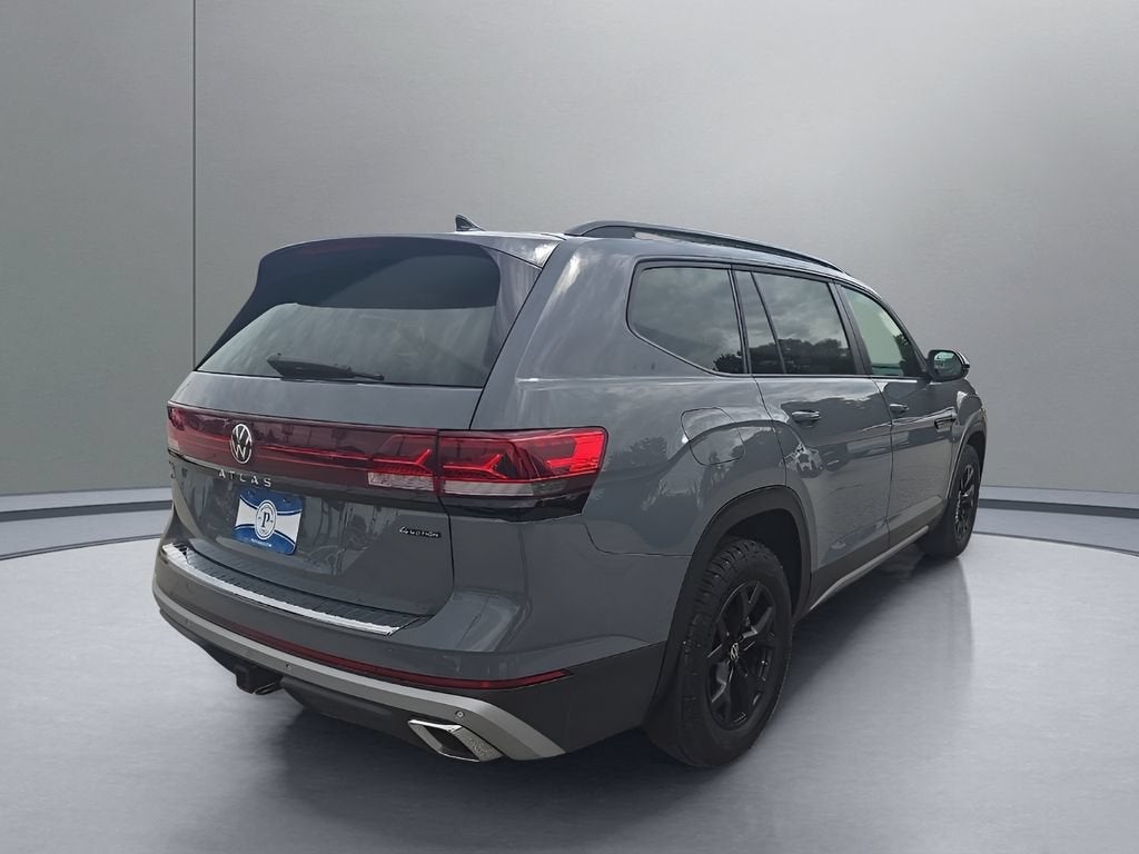 2024 Volkswagen Atlas 2.0T Peak Edition SE w/Technology
