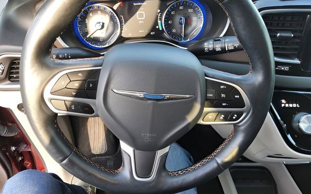 2017 Chrysler Pacifica Touring-L Plus