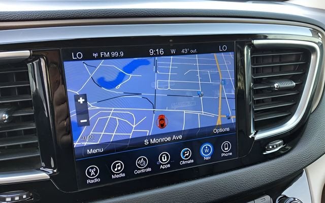 2017 Chrysler Pacifica Touring-L Plus