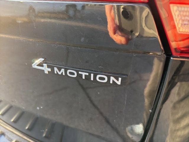 2023 Volkswagen Tiguan SEL R-Line