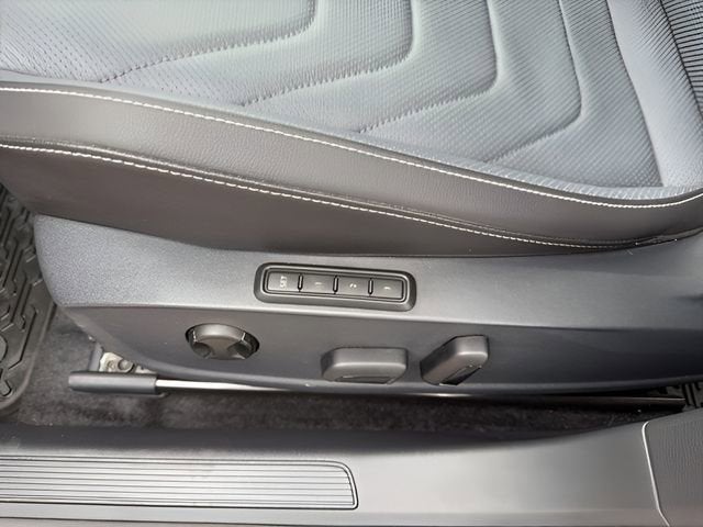 2025 Volkswagen Jetta SEL