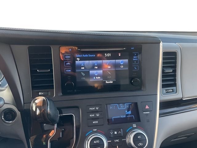 2015 Toyota Sienna Ltd