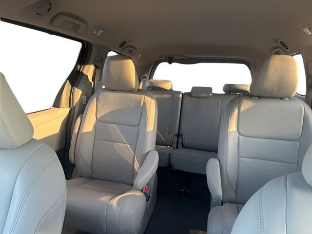 2015 Toyota Sienna Ltd