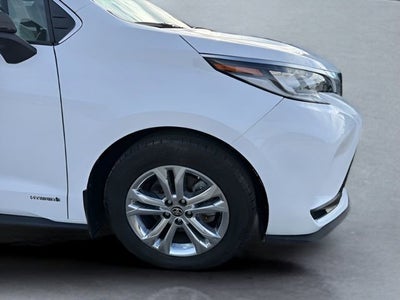 2021 Toyota Sienna XLE