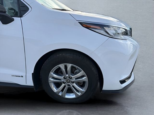 2021 Toyota Sienna XLE