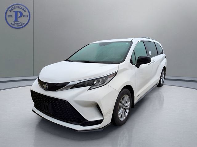 2021 Toyota Sienna XLE