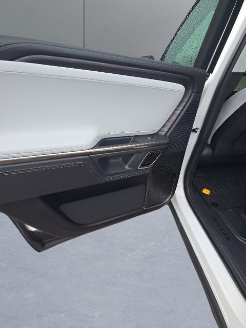 2023 RIVIAN R1S Adventure