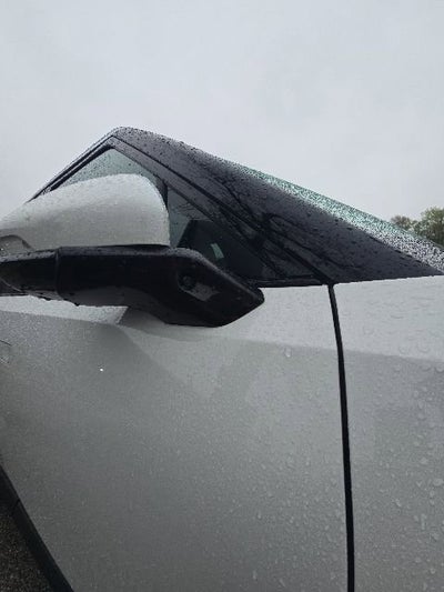 2023 RIVIAN R1S Adventure