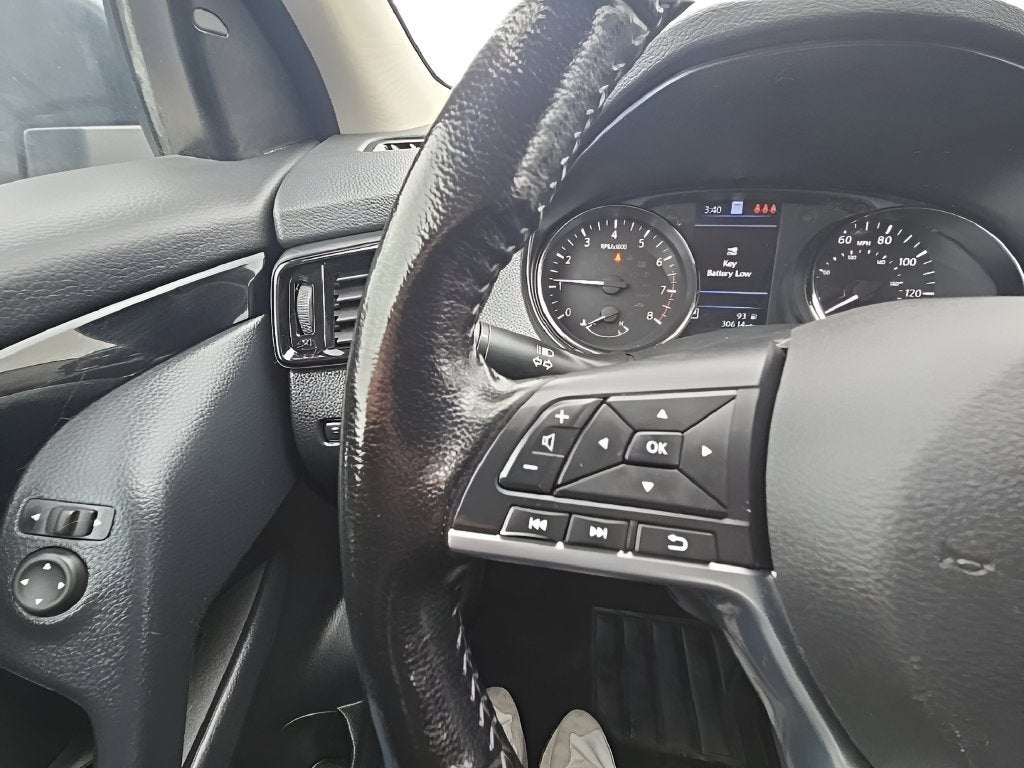 2022 Nissan Rogue Sport SL