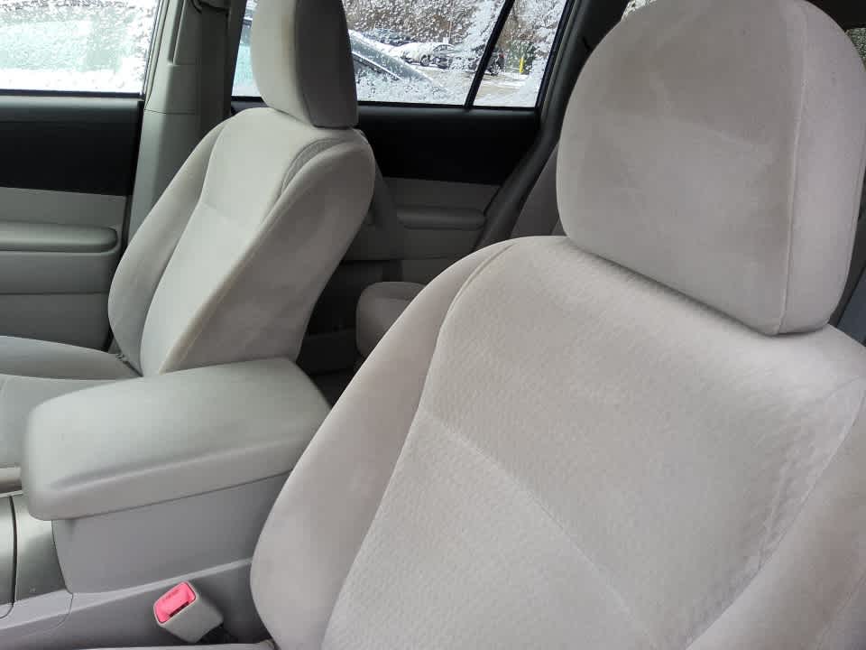 2009 Toyota Highlander Base