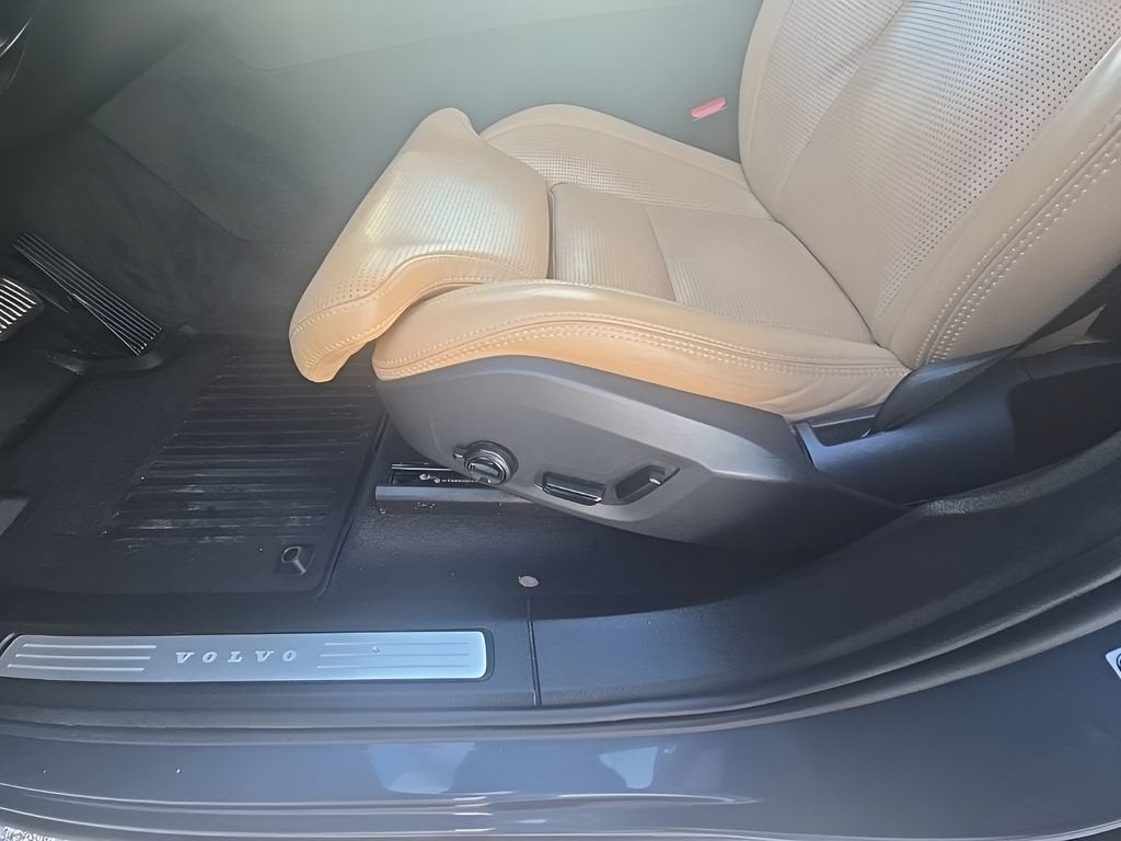 2019 Volvo XC60 Inscription