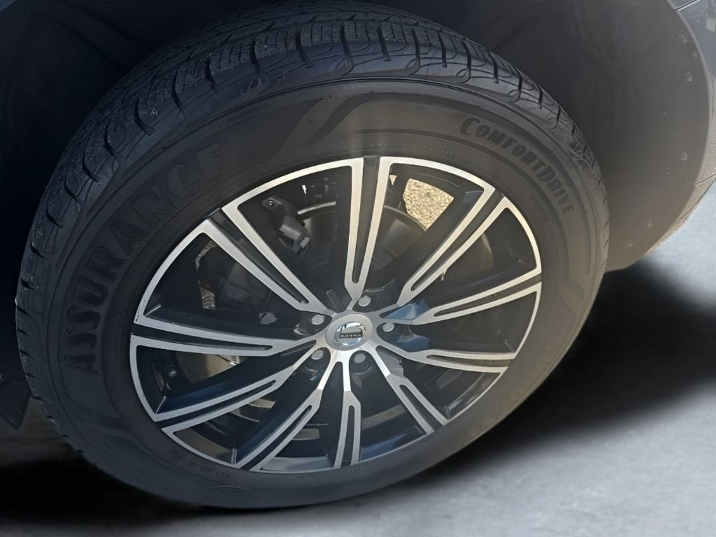 2019 Volvo XC60 Inscription