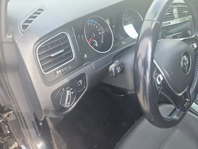 2018 Volkswagen e-Golf SEL
