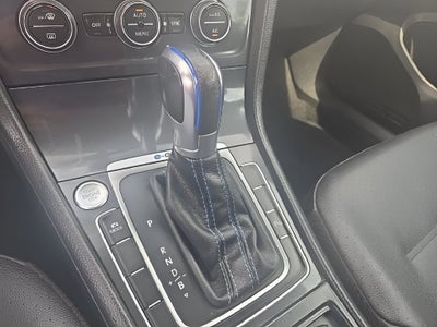 2018 Volkswagen e-Golf SEL